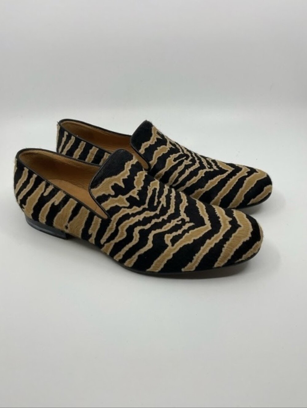 Gucci Zebra Print Calf Hair Loafers 7 40.5 Slip-on Shoes Maximalist Formal